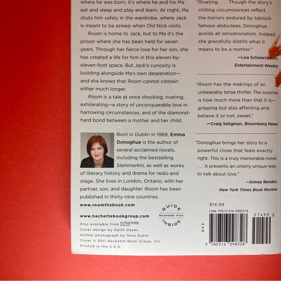 Room A Novel By Emma Donoghue Softcover Book 321 Pages - Picture 9 of 16